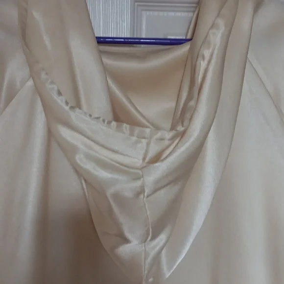 Vintage Cream Satin Pullover Hooded Sweatshirt.Size L - Picture 8 of 14